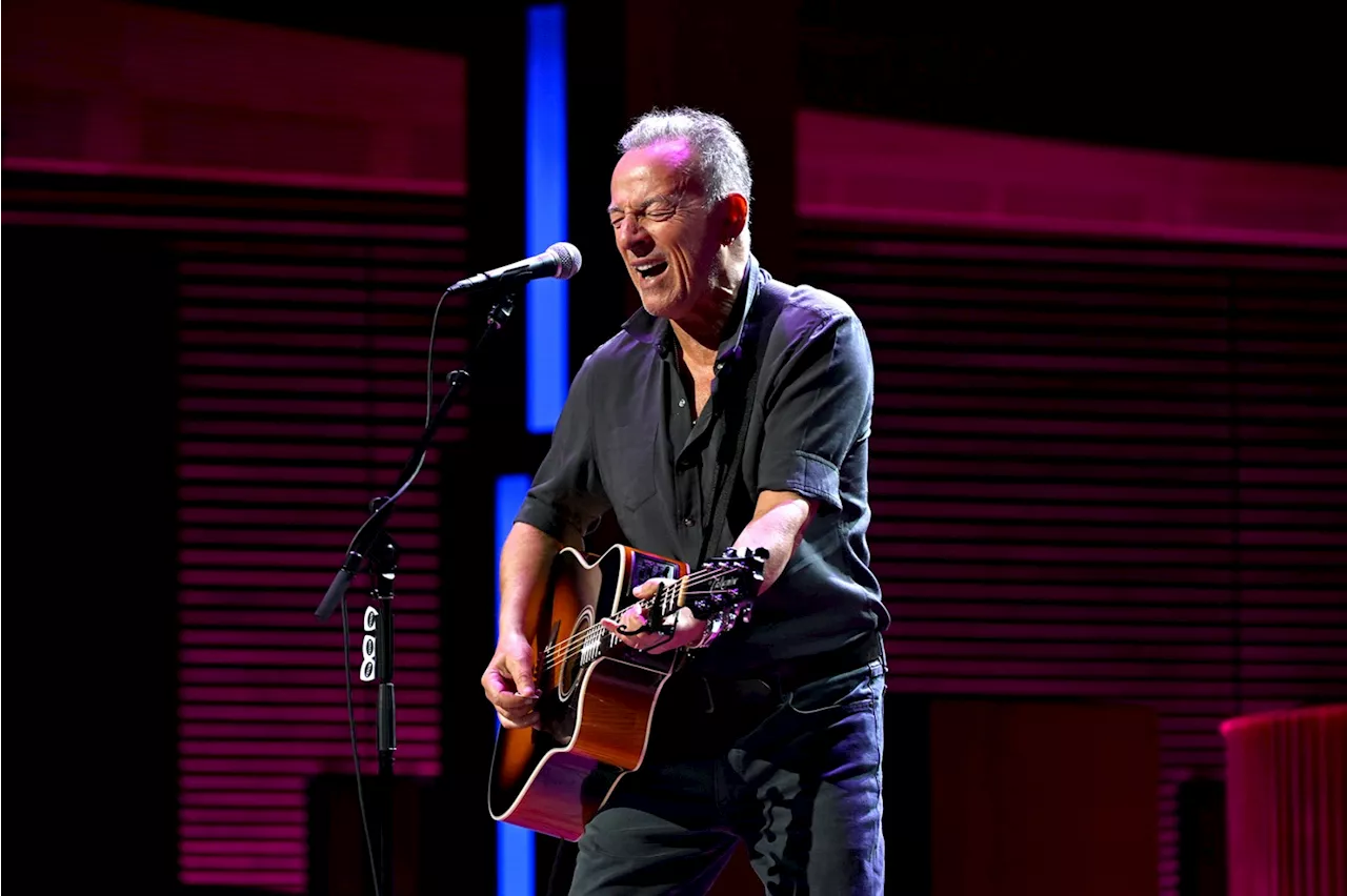 Bruce Springsteen Cracks Dirty Jokes, Offers a Prayer for America at Stand Up for Heroes