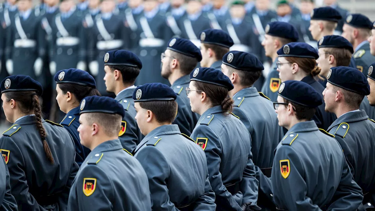 Verteidigung: Bundeswehr-Gelöbnis mit Pistorius begleitet von Protest