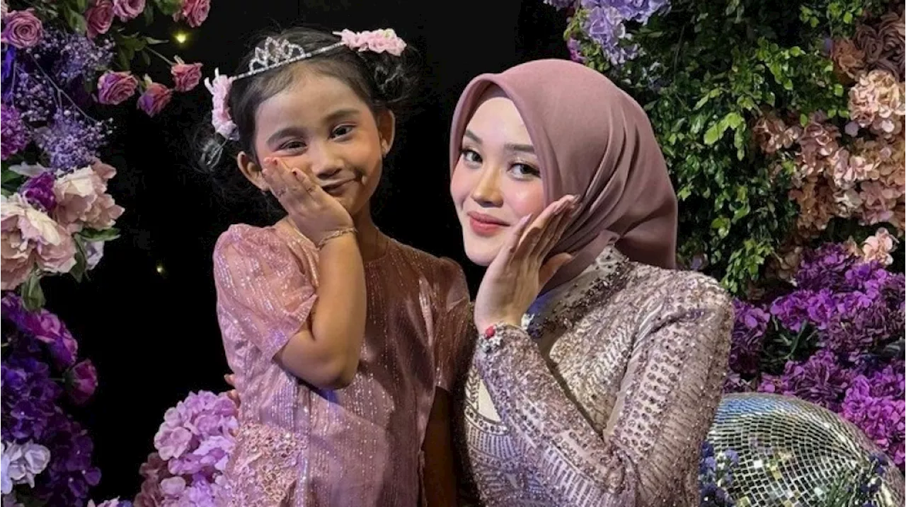 Jarak Tak Jadi Halangan, Putri Delina Bikin Kejutan Spesial untuk Ultah Adik Tirinya