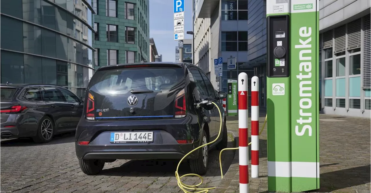 Les voitures 100 % électriques sont en perte de vitesse en Allemagne : 34 % des Allemands troquent la leur