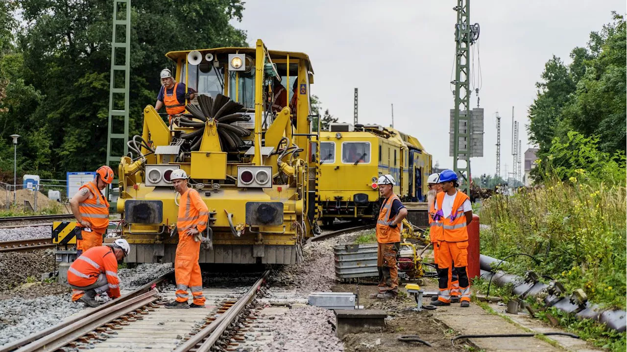 „Jahrelange Planungsarbeit steht auf dem Spiel“: Gewerkschaft warnt vor Stopp wichtiger Sanierungsprojekte bei der Deutschen Bahn