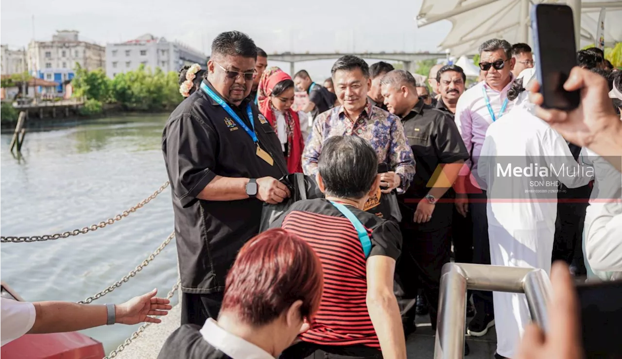 4,000 pelancong turun dari kapal persiaran setiap Isnin