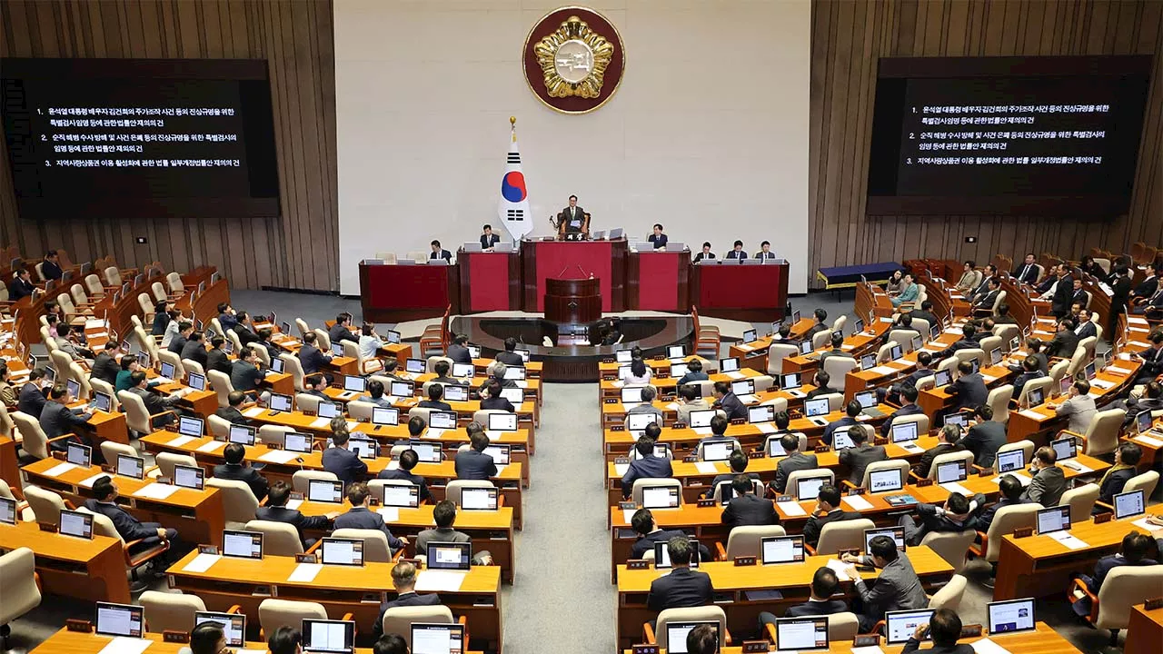 민주 '합리적 특검안 내면 협의'...여당 '최악 졸속입법'