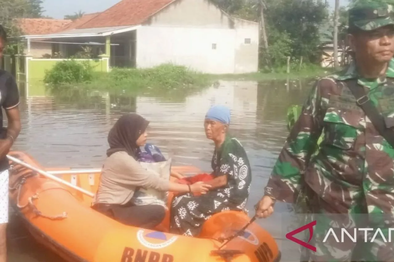 BPBD Karawang intensifkan pemantauan TMA Cibeet antisipasi banjir