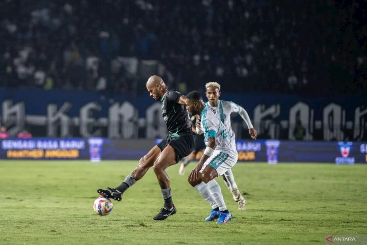 David da Silva dan Gustavo Franca absen pada latihan Persib Bandung