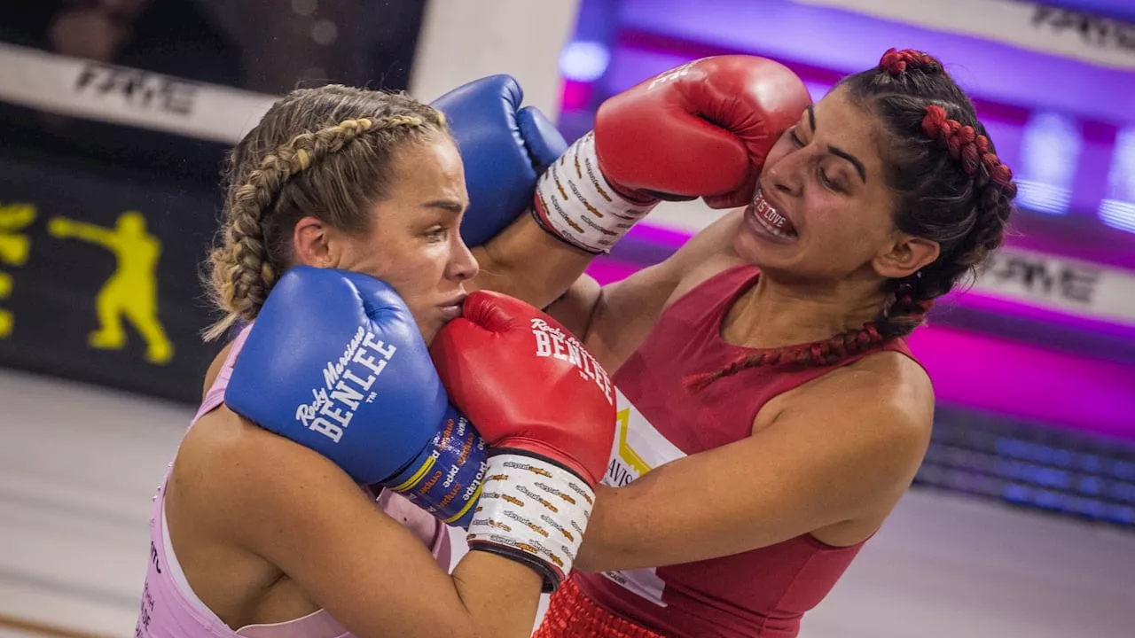 Emmy Russ vs. Eva Benetatou: Nach diesem Fight kippt Emmy einfach um