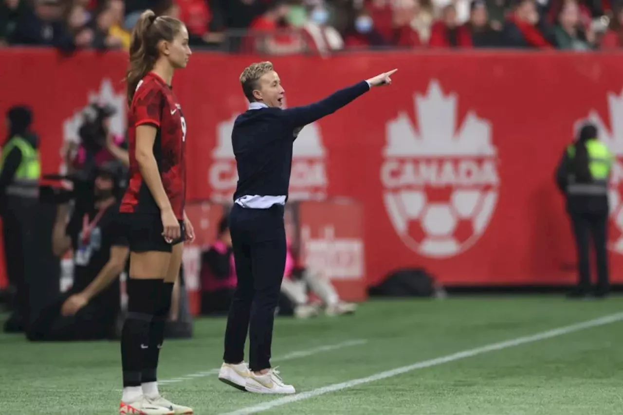 DT de fútbol femenino de Canadá y asistentes, despedidas por espionaje en París 2024