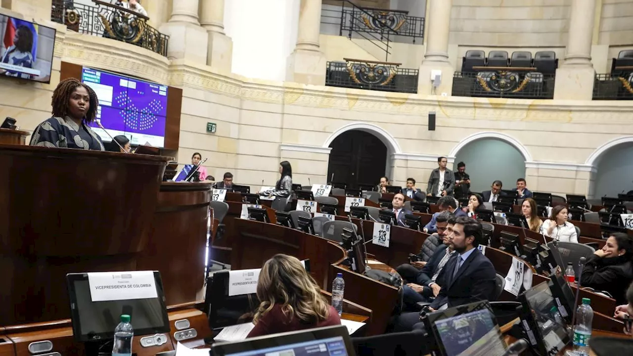 Citantes a debate de control político de Francia Márquez se declaran insatisfechos: piden reagendar debate