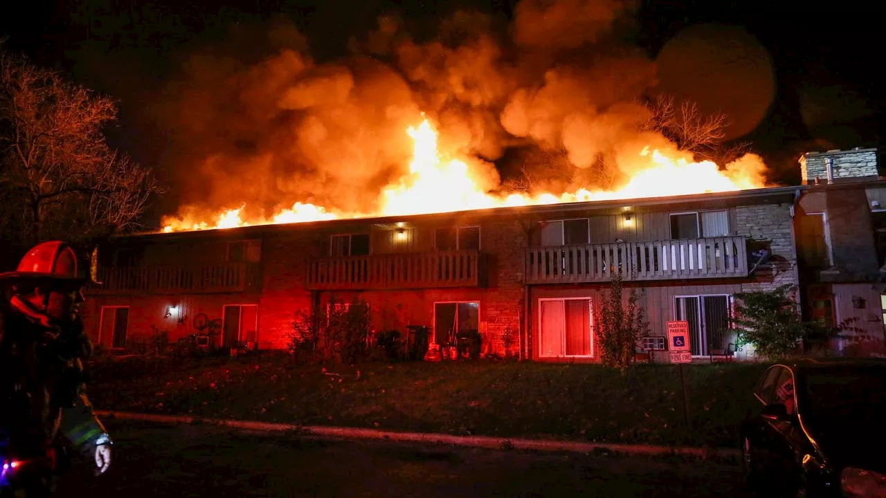 Woodstock fire: 1 dead, dozens displaced after flames erupt at apartment complex