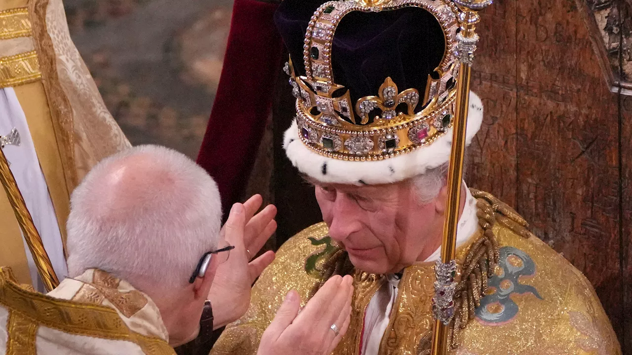 El arzobispo que coronó a Carlos III y casó a Harry ocultó un caso de abusos infantiles