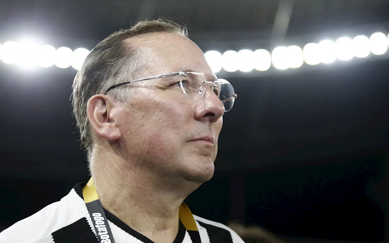 'Mais cedo que esperávamos', diz John Textor sobre possível título da Libertadores pelo Botafogo