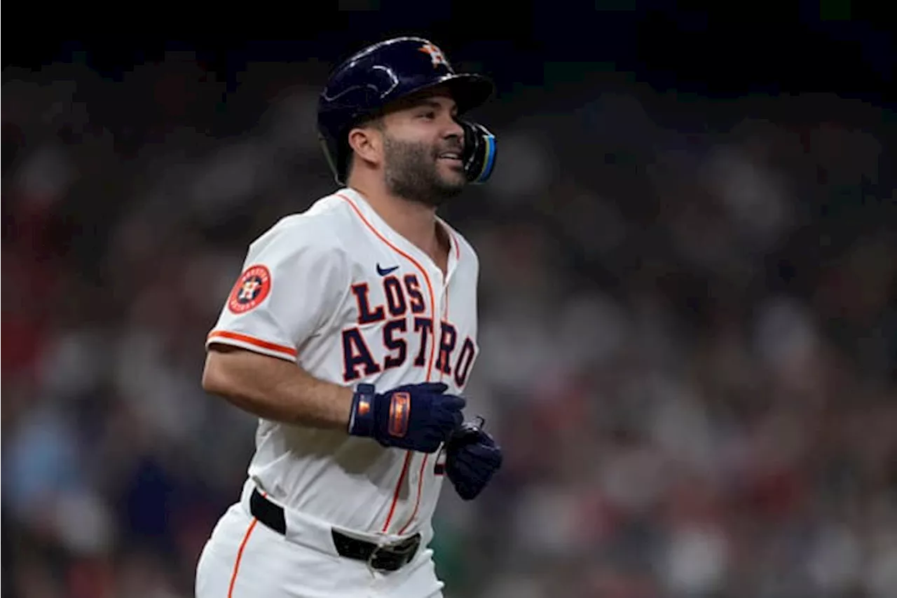 Jose Altuve wins AL Silver Slugger Award for 7th time in career