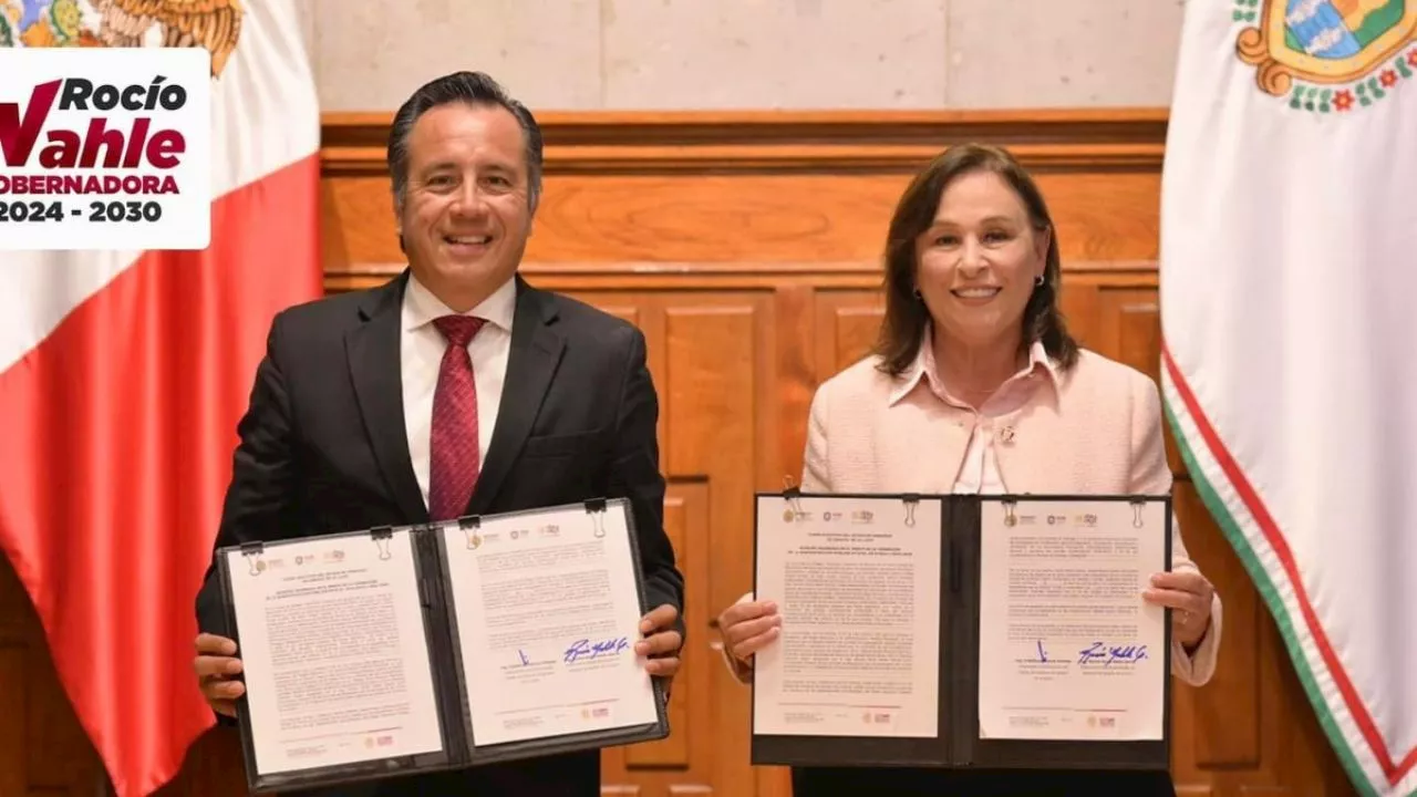 Cuitláhuac García y Rocío Nahle formalizan proceso entrega-recepción