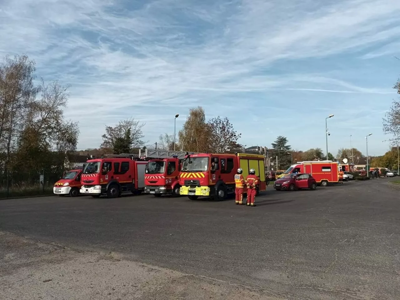 Un silo rempli de céréales ravagé par les flammes dans l'Oise