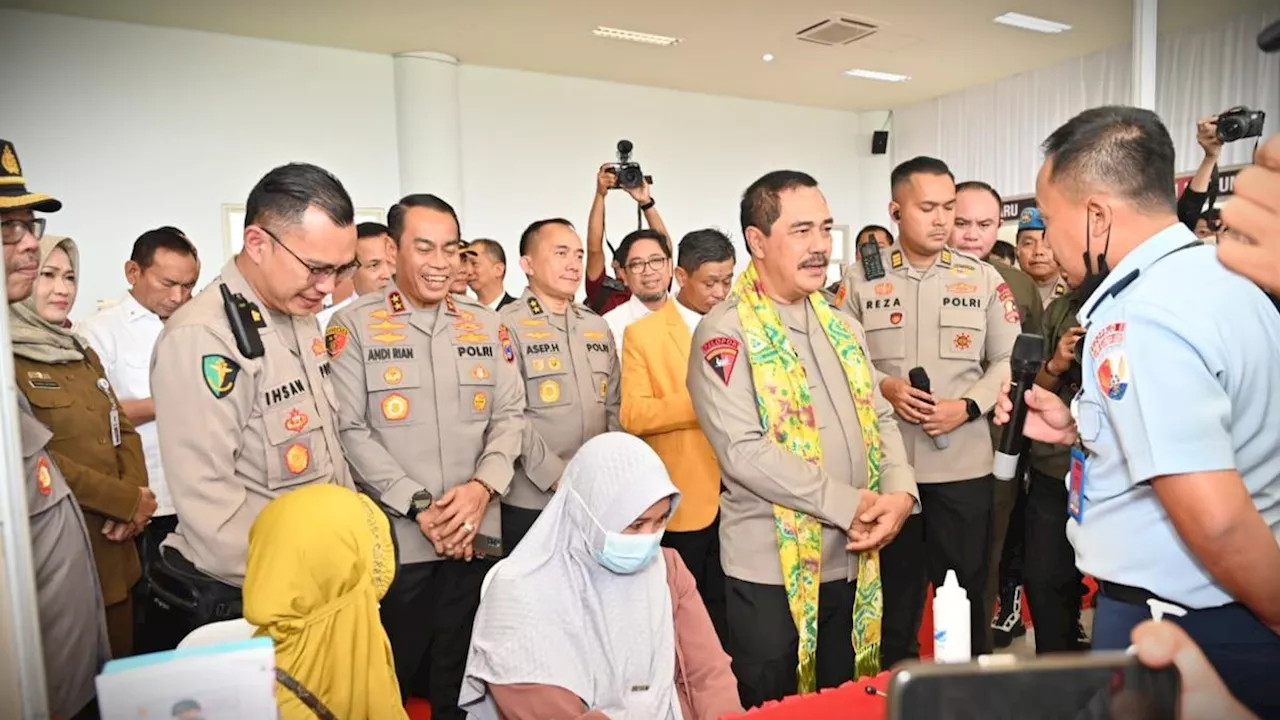 Polri Gelar Sertijab Wakapolri Komjen Ahmad Dofiri dan Pisah Sambut Jenderal Agus Andrianto