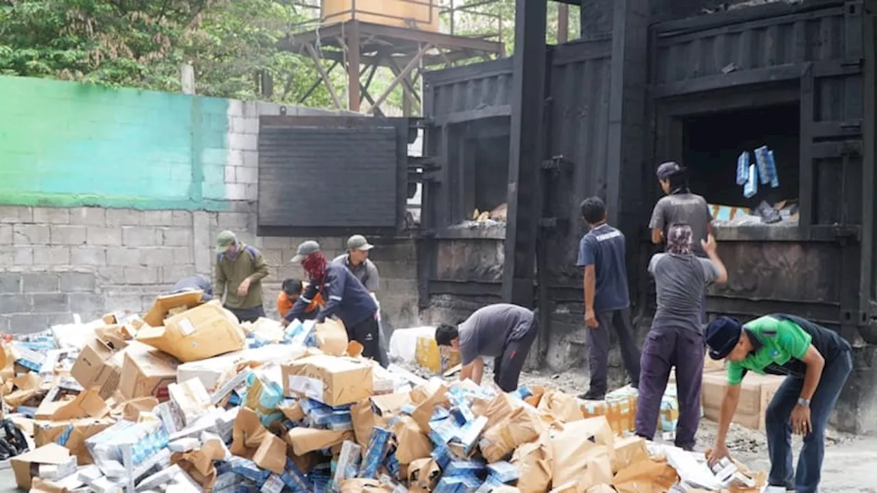 Bea Cukai Sidoarjo Musnahkan 6 Juta Batang Rokok Ilegal Senilai Rp8,3 Miliar