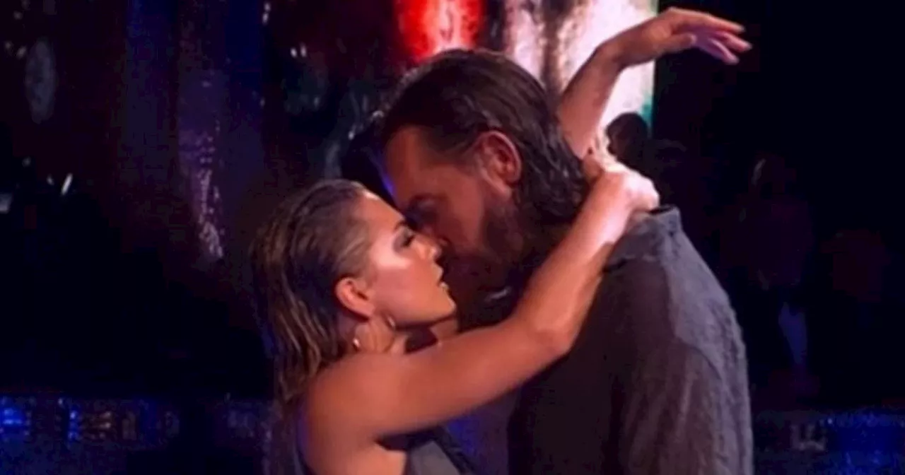 Eagle-eyed Strictly Come Dancing viewers spot sign Jowita is 'smitten' with Pete