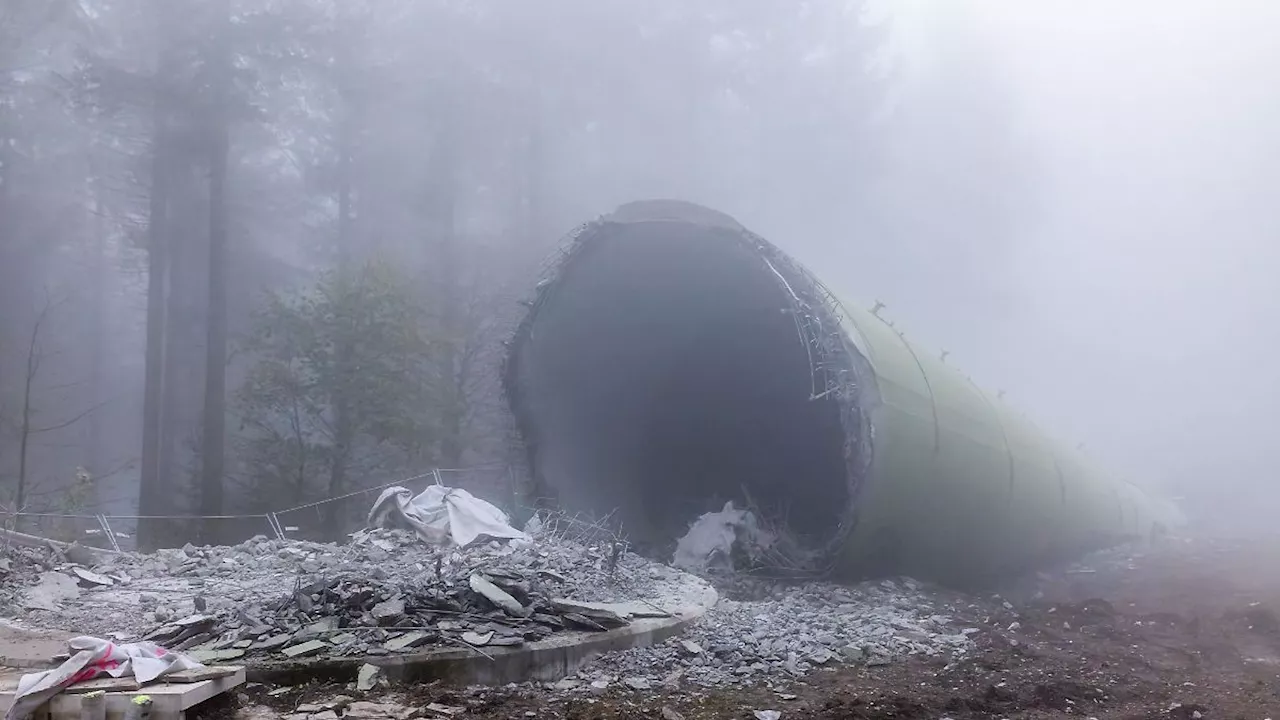 Baden-Württemberg: Wieder Windrad-Mast im Schwarzwald gesprengt