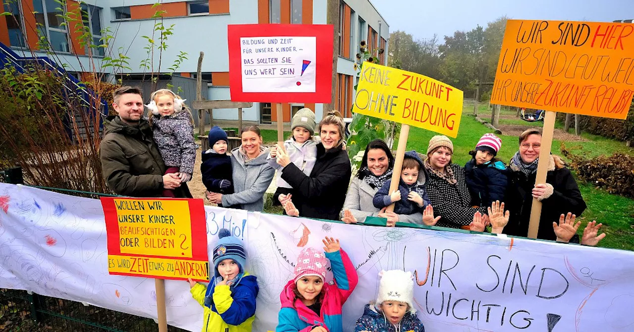 Demo vor Gütersloher Kita: Kritik an dem geplanten Sozialabbau in NRW