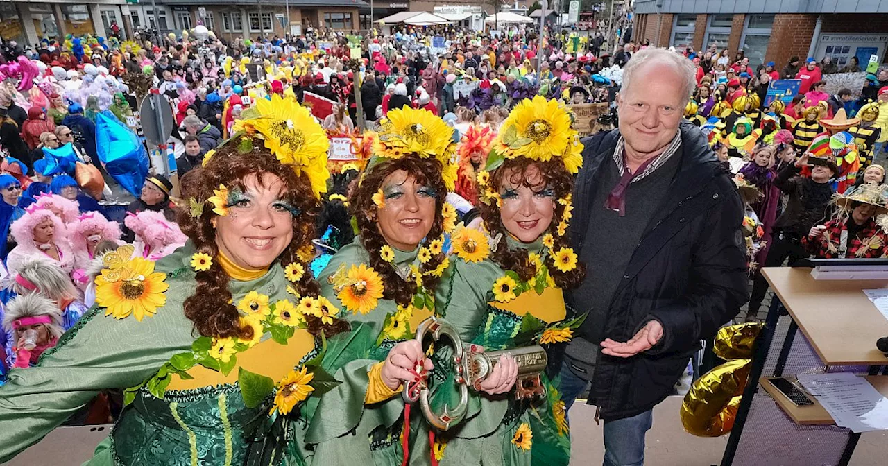 Karnevalistin aus dem Kreis Gütersloh verlässt überraschend bekanntes Dreigestirn