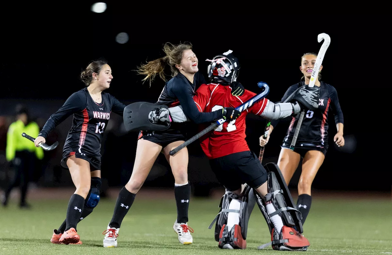 Calli Martin, Warwick field hockey honor late coach in PIAA 2A semifinal win over Palmyra