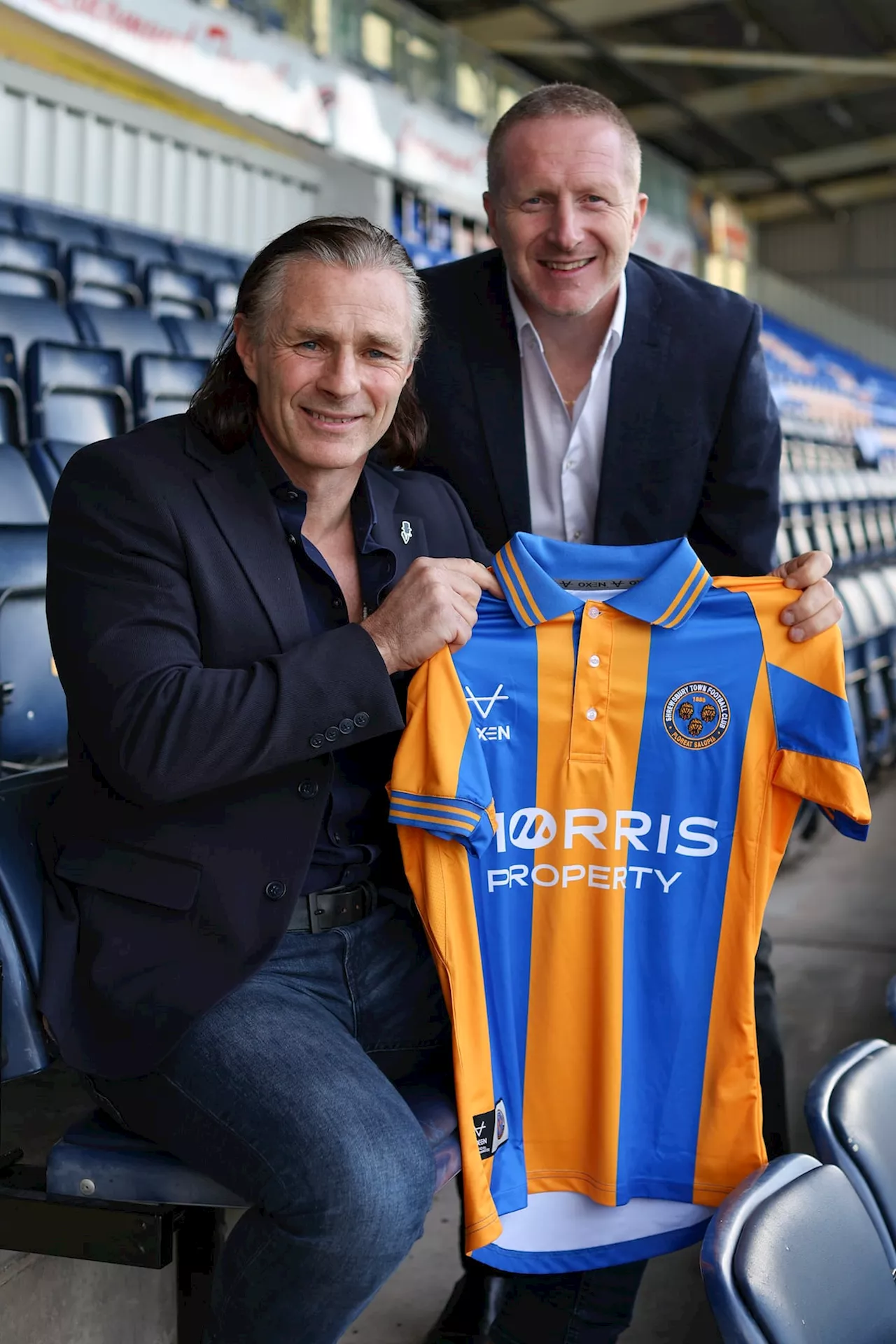 Gareth Ainsworth points to mentality shift in bid to turn around Shrewsbury fortunes