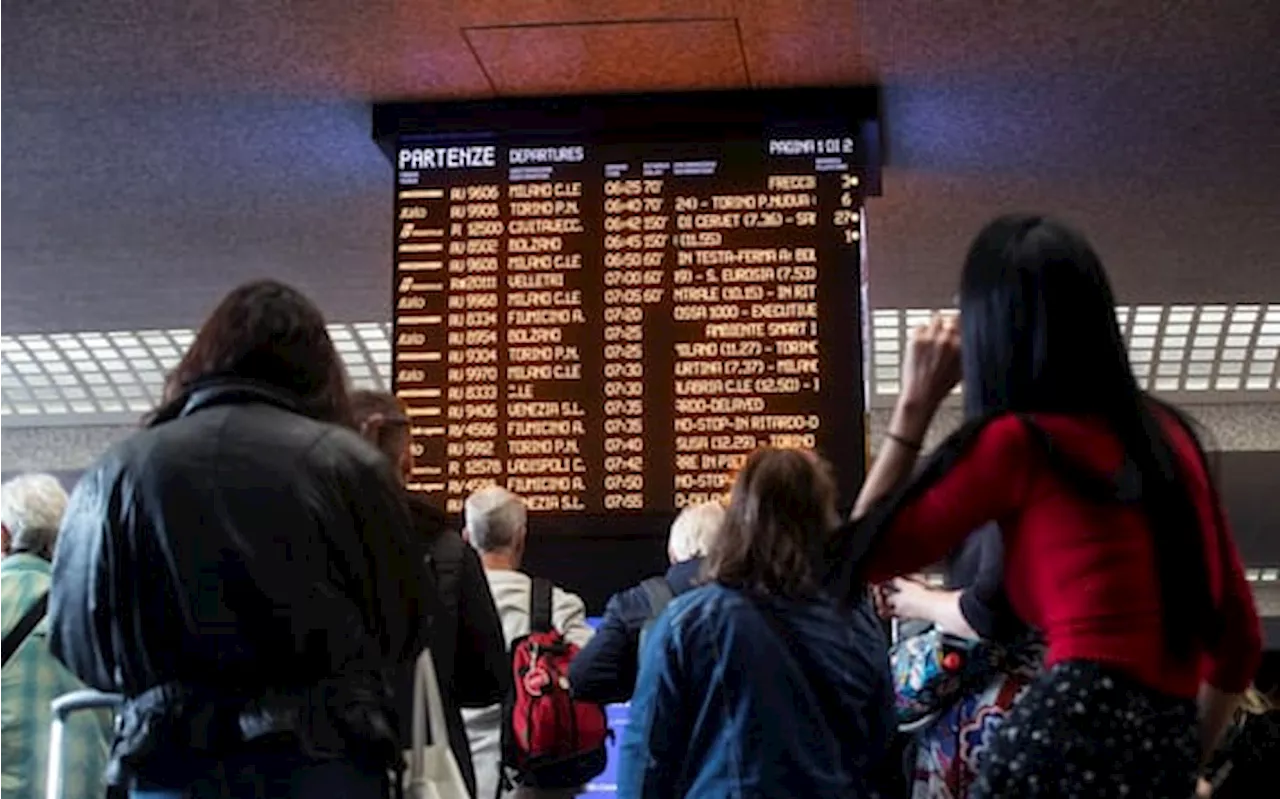 Sciopero treni del 13 novembre, si fermano gli addetti alla manutenzione: gli orari