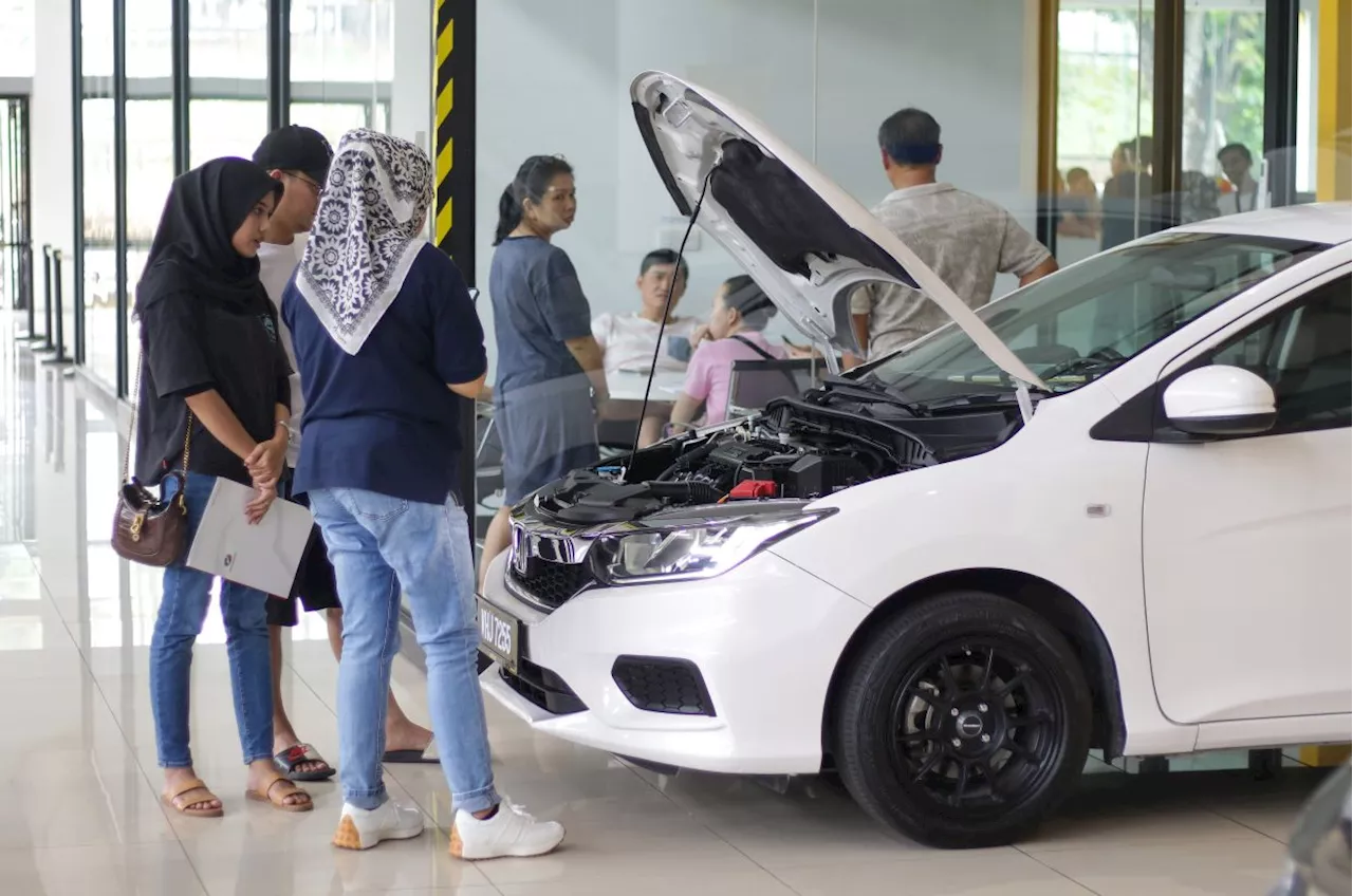 Malaysia's new vehicle sales drop 8.3% in October 2024