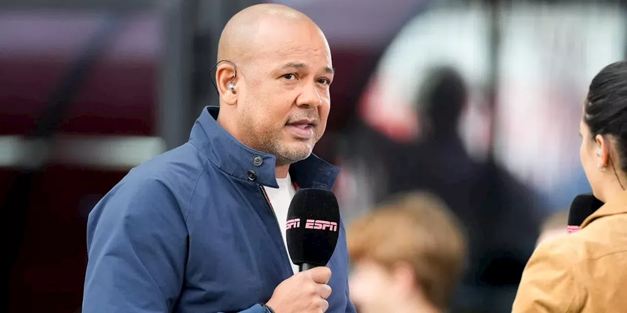 Boussaboun en Vink zijn het eens over 'overschatte' Ajax-speler: 'Doet niet veel'