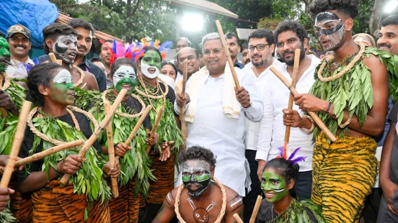 ಕೆರೆಹಾಡಿ ಬುಡಕಟ್ಟು ಗ್ರಾಮಕ್ಕೆ ಭೇಟಿ ನೀಡಿದ ಮೊದಲ ಸಿಎಂ ಸಿದ್ದರಾಮಯ್ಯ, ಬಗೆಹರಿಯುವುದೇ ಬುಡಕಟ್ಟು ಜನರ ಬಹುದಿನಗಳ ಬವಣೆ?