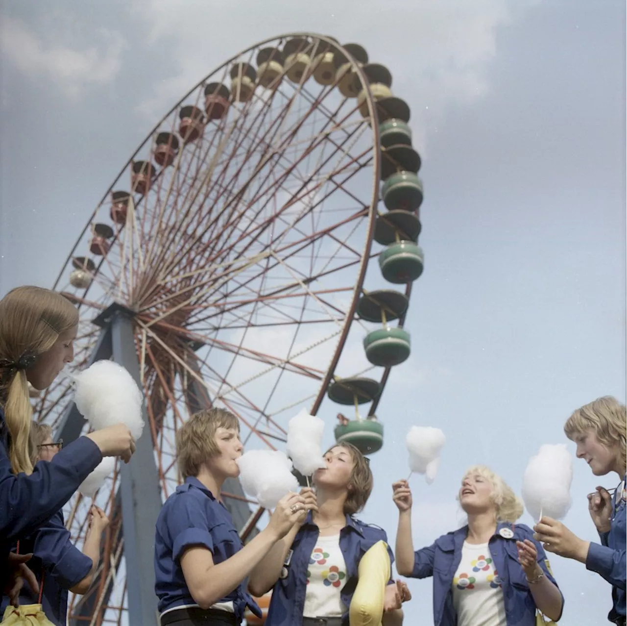 Eine Ausstellung über den Berliner Kulturpark Plänterwald sucht die DDR-Diktatur noch in der Zuckerwatte