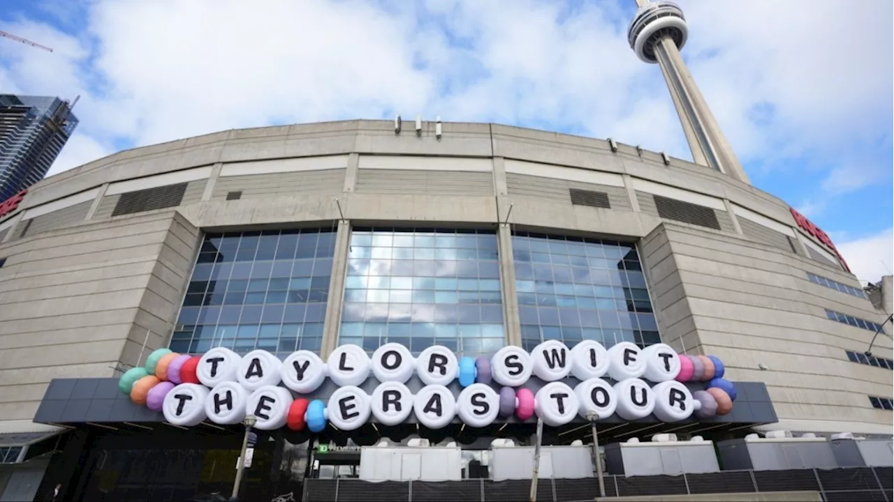 Taylor Swift's motorcade has arrived at Rogers Centre ahead of first of 6 shows