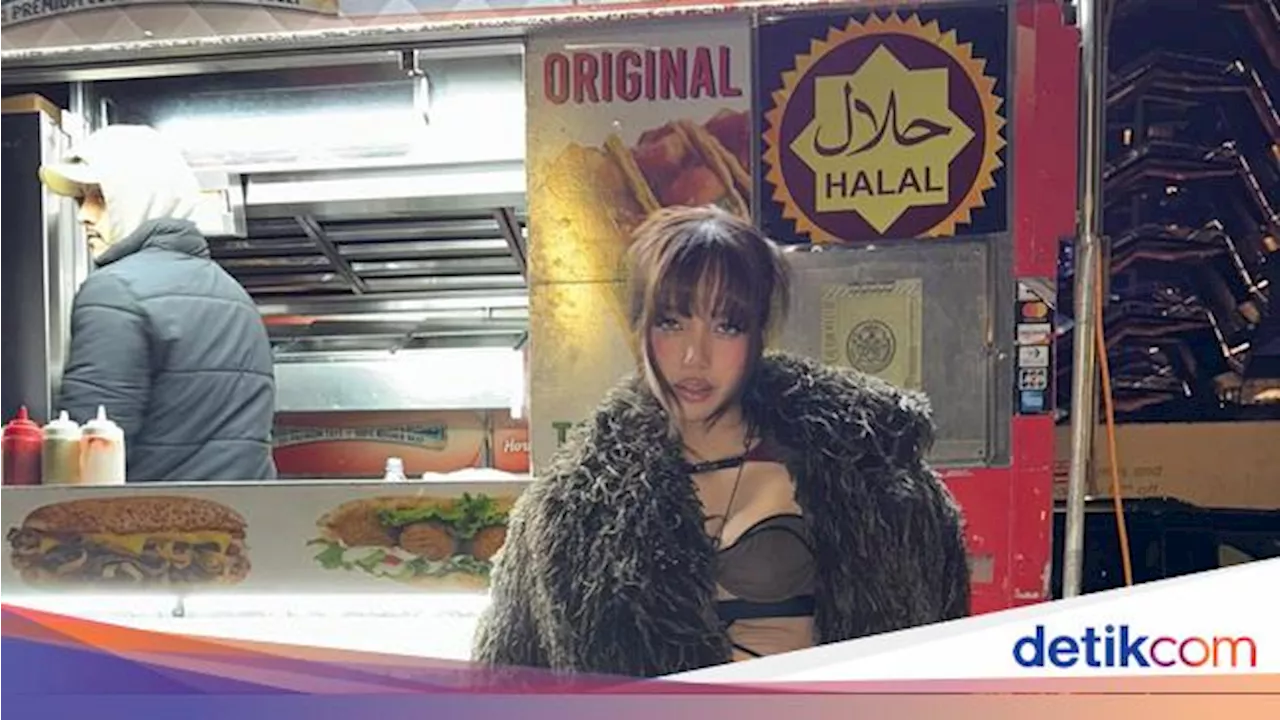 Lisa BLACKPINK Punya Kejutan Setelah Tampil di Jakarta