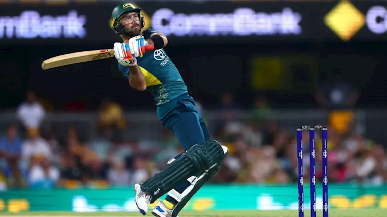 Maxwell firework sets 93 on board in seven-over clash