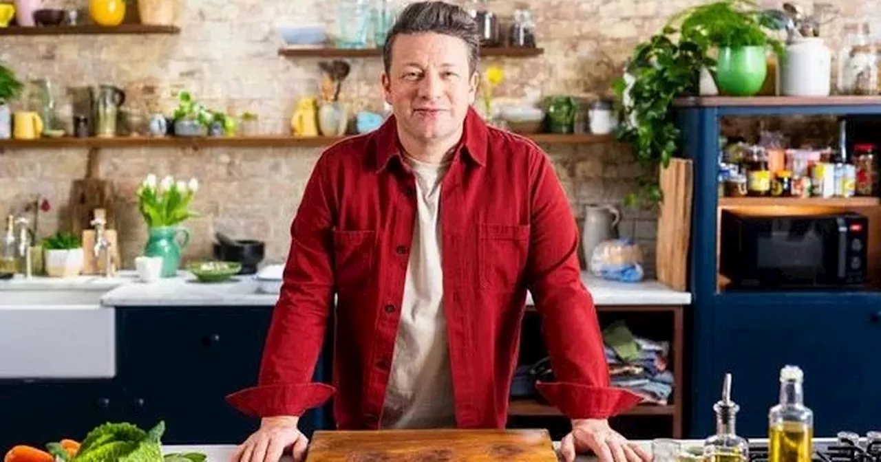 Jamie Oliver reveals how to make the 'perfect' scrambled eggs without milk or cream