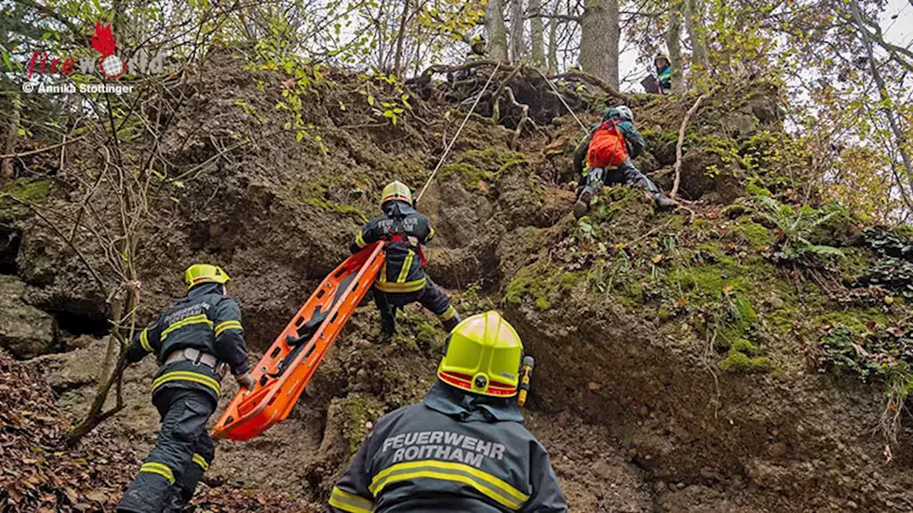 Oö: Forstunfall in steilem Waldstück in Roitham als Szenario der Herbstübung