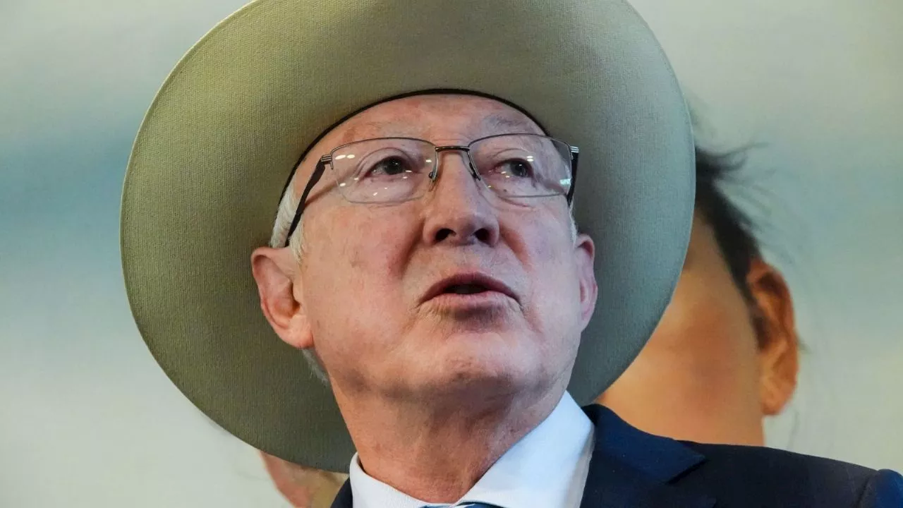 Estados Unidos respalda a Ken Salazar por la critica a estrategia de seguridad en México