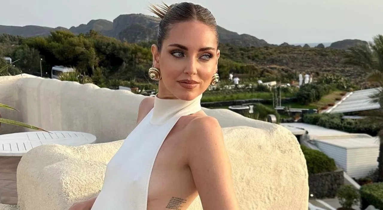 Chiara Ferragni riceve il Tapiro d'oro e risponde a Taylor Mega