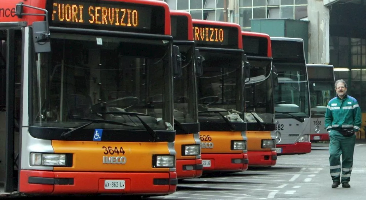 Parma, autista di bus aggredito da un gruppo di ragazzini: pugni e bottigliate in testa, fermato uno degli ass