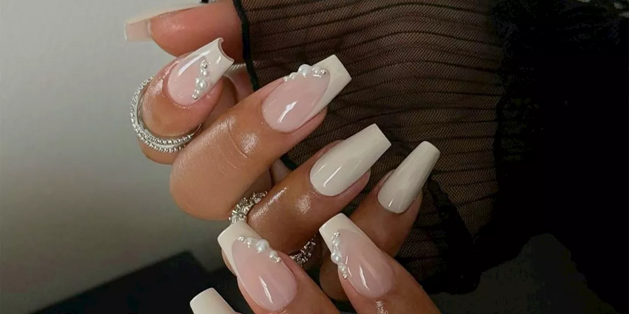 12 Sweet and Subtle Vanilla French Manicures