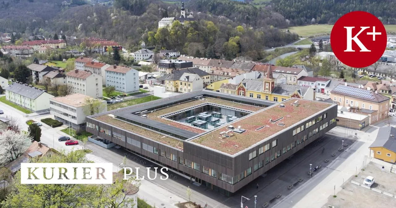 Mit Architekturpreisen überhäuft: Schulzentrum in NÖ ist Sanierungsfall