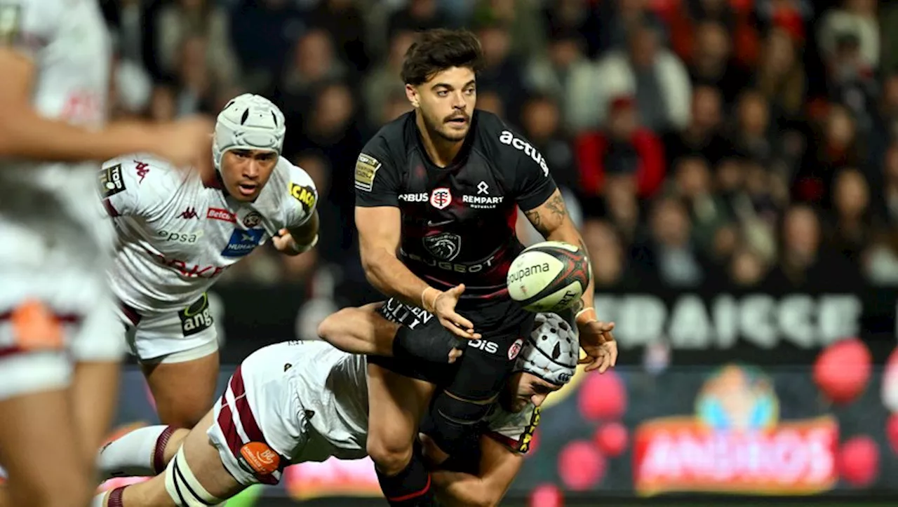 Stade Toulousain : chaussures floquées au nom de son fils, Romain Ntamack a repris le chemin de l’entraînement