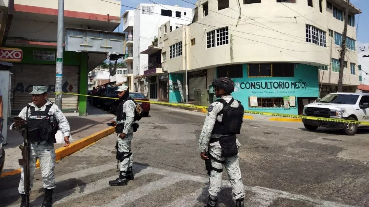 Matan a taxista frente al ayuntamiento de Acapulco; 2 mujeres resultaron lesionadas