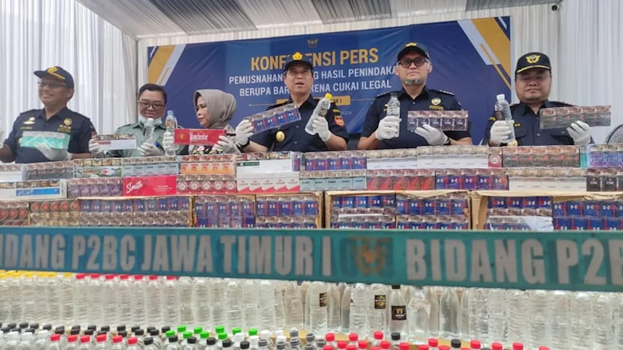 Bea Cukai Jatim Musnahkan 10,4 Juta Batang Rokok dan Minuman Alkohol Senilai Rp13 Miliar