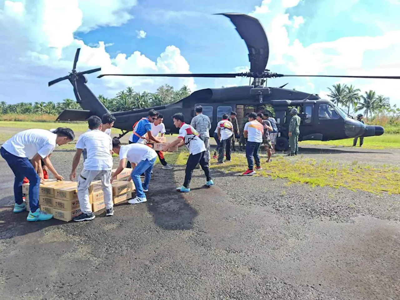 PAF Black Hawks, C-130s deployed to Northern Luzon for relief ops