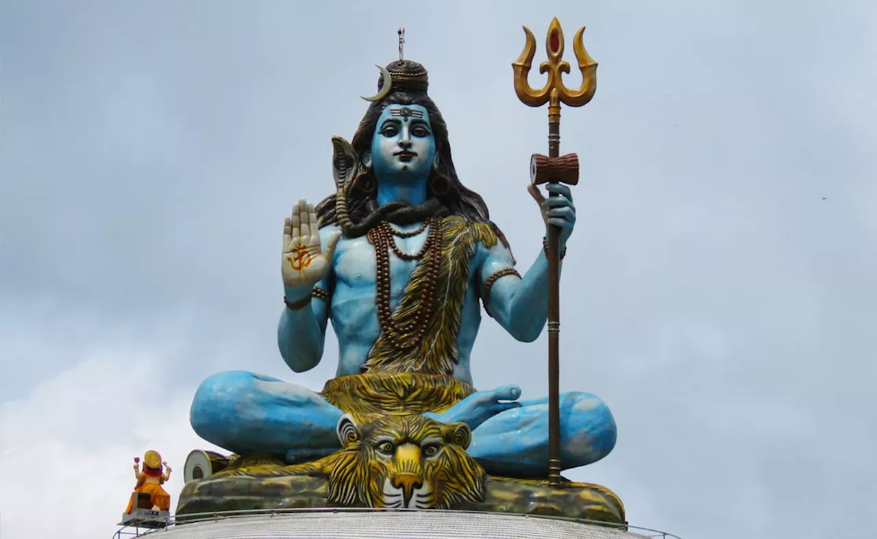 Masik Shivratri: नवंबर के महीने में कब रखा जाएगा मासिक शिवरात्रि का व्रत, जानिए भोलेनाथ की पूजा का मुहूर्त