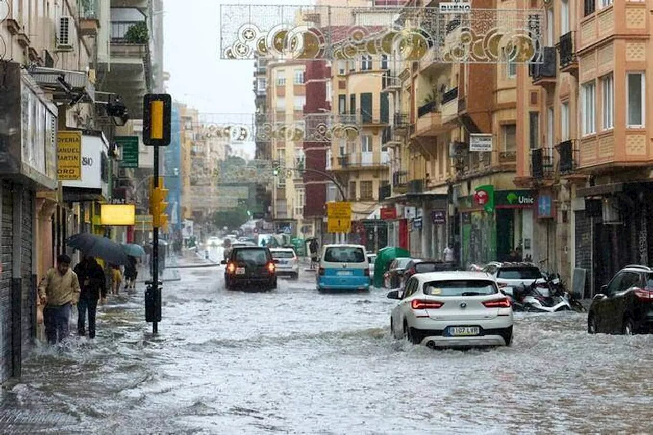 Comment réagir si vous vous retrouvez coincé dans une voiture pendant des inondations ?