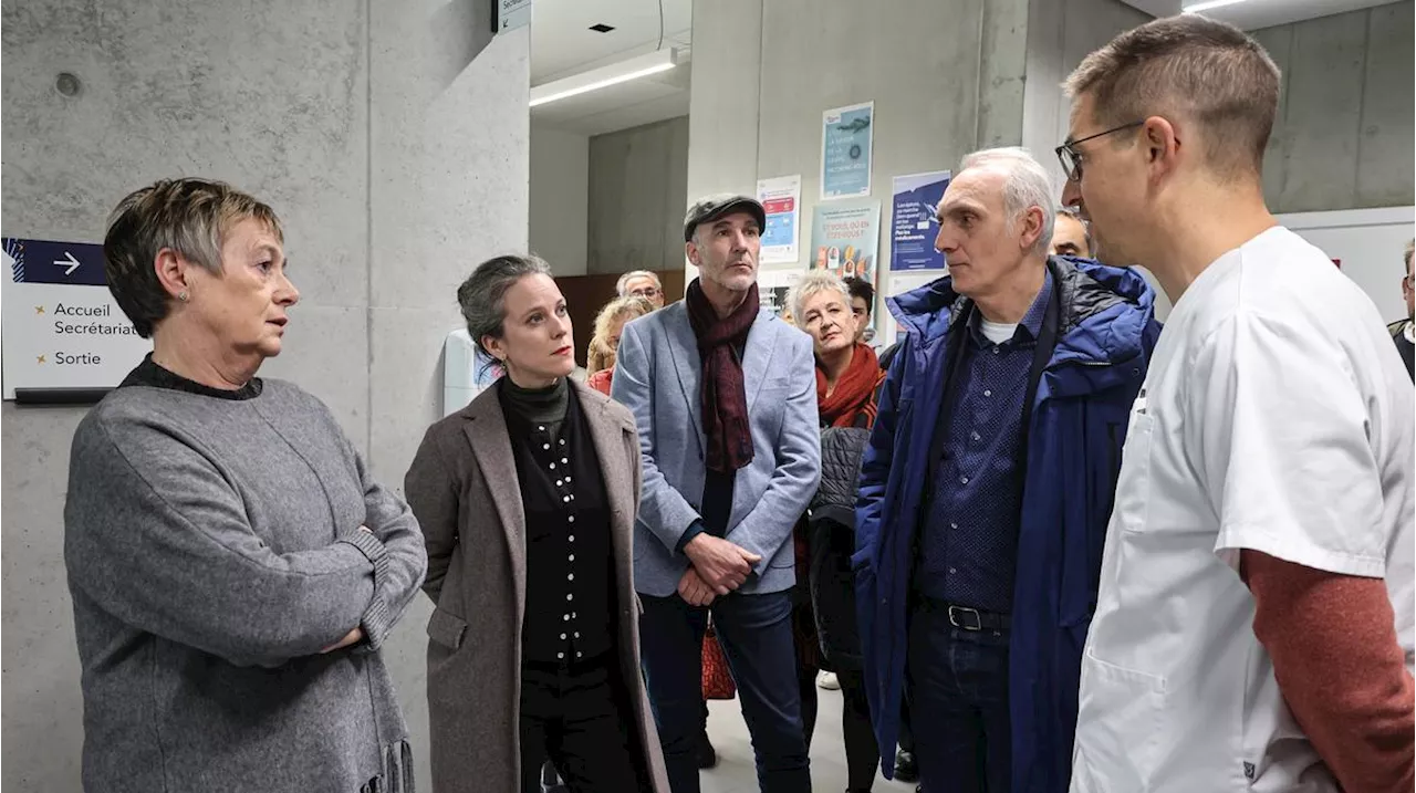 « La santé est le sujet numéro un » : en Gironde, Lucie Castets creuse son sillon politique