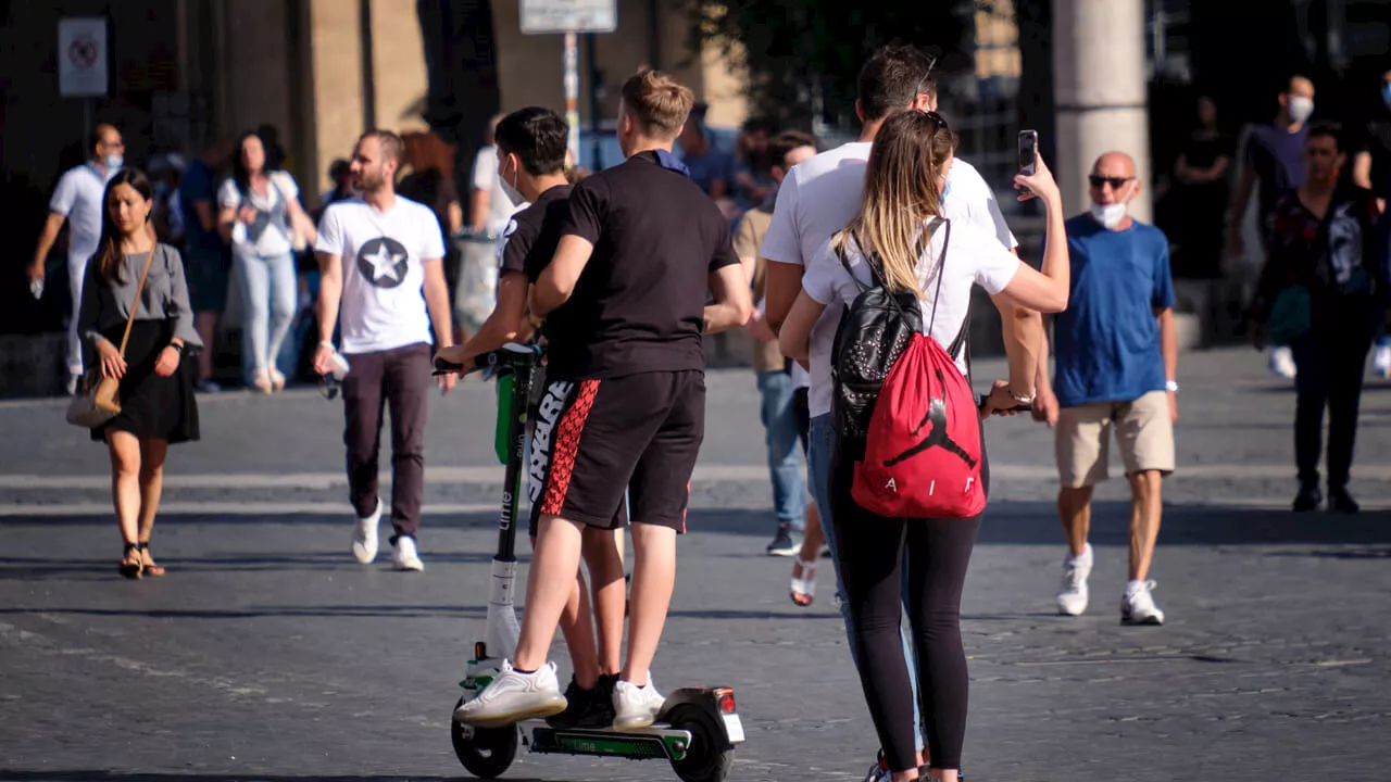 Ciclabili vietate ai monopattini: rischio giungla urbana con il nuovo codice della strada