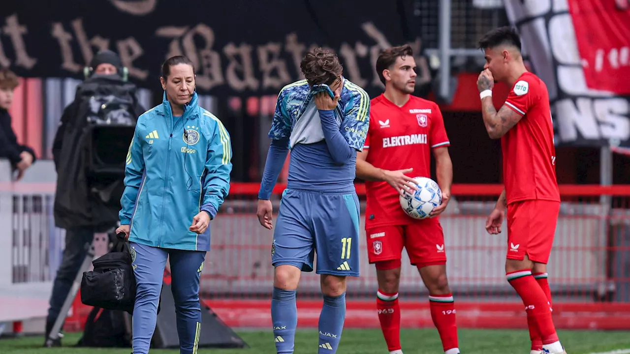 Mika Godts mist in ieder geval de komende vijf wedstrijden van Ajax